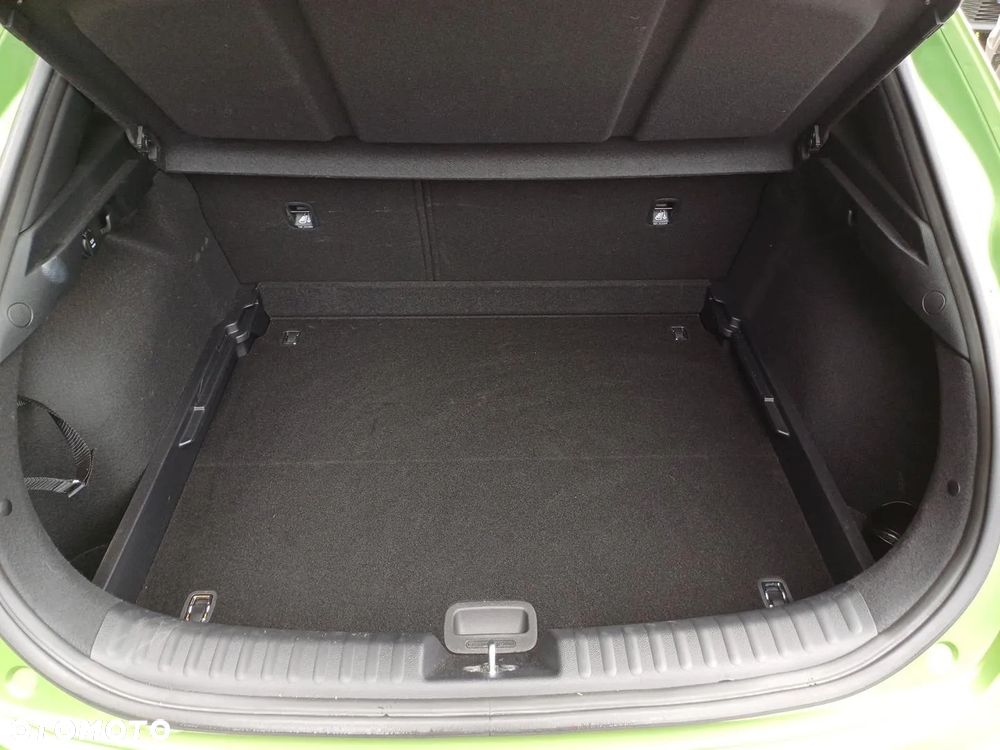 Kia XCeed 1.5 T-GDI M DCT - 25