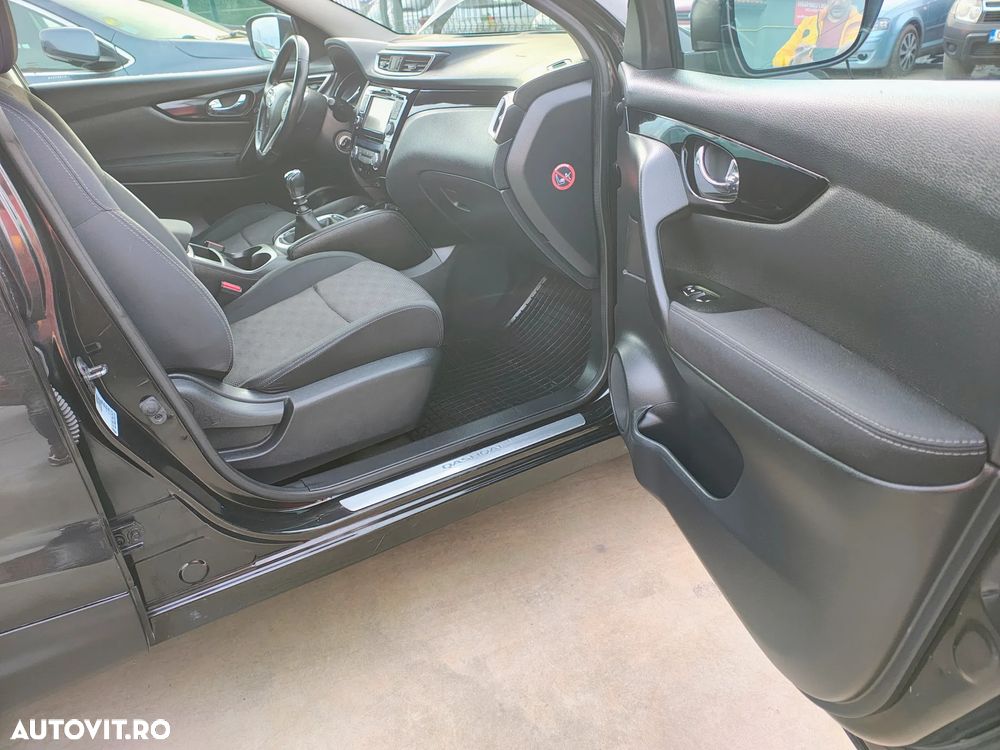 Nissan Qashqai 1.6 DCI N-Connecta - 18