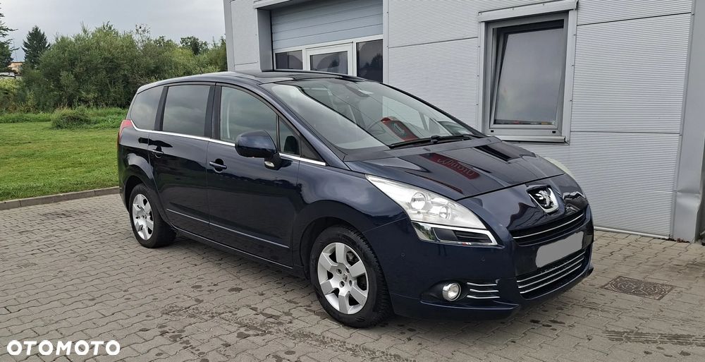 Peugeot 5008 - 8