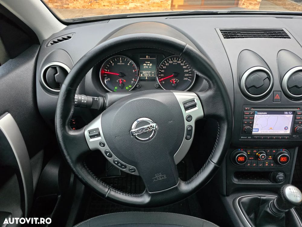 Nissan Qashqai 1.6 dCi DPF tekna - 15