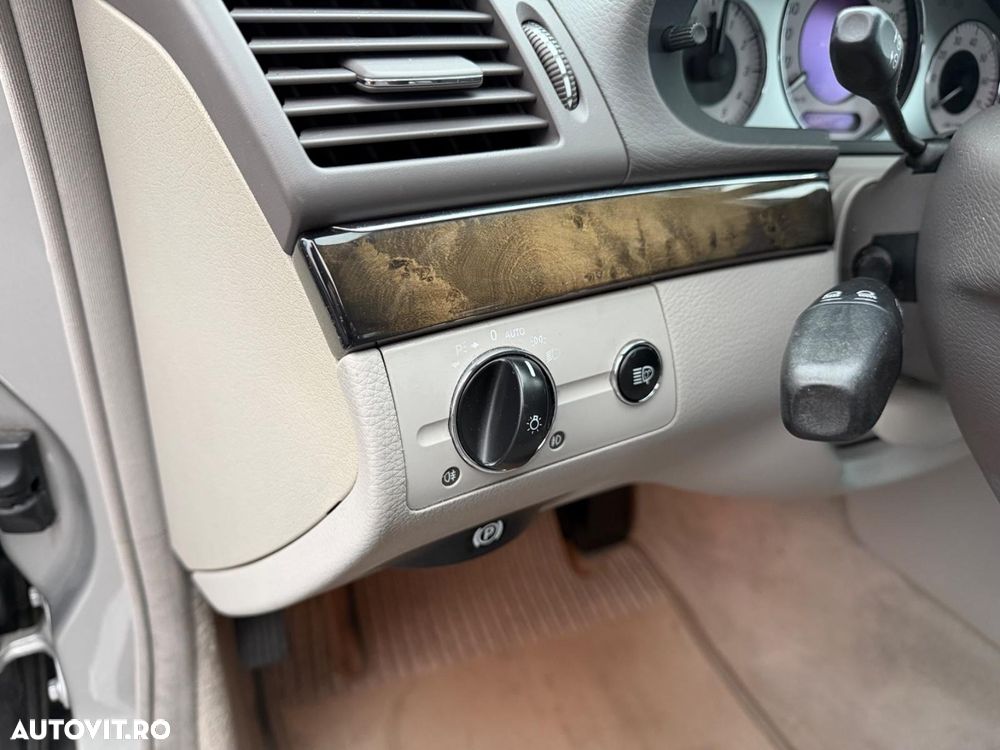 Mercedes-Benz E 240 4Matic Avantgarde - 10