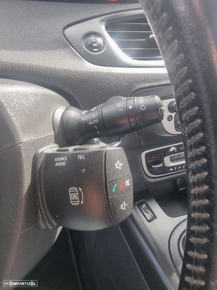 Renault Scénic 1.5 dCi Expression SS - 17