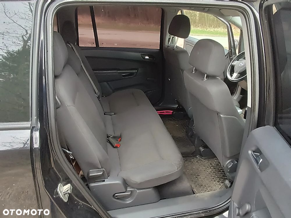 Opel Zafira - 9
