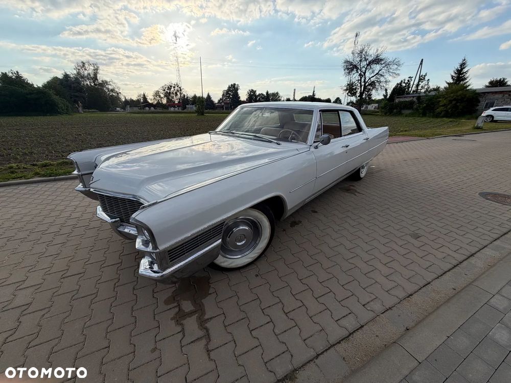 Cadillac Deville - 21