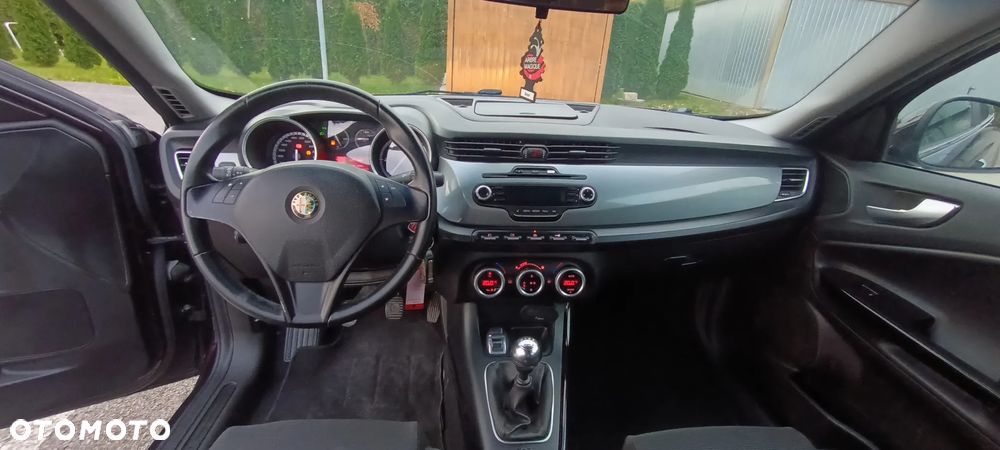 Alfa Romeo Giulietta ver-1-6-jtdm - 21