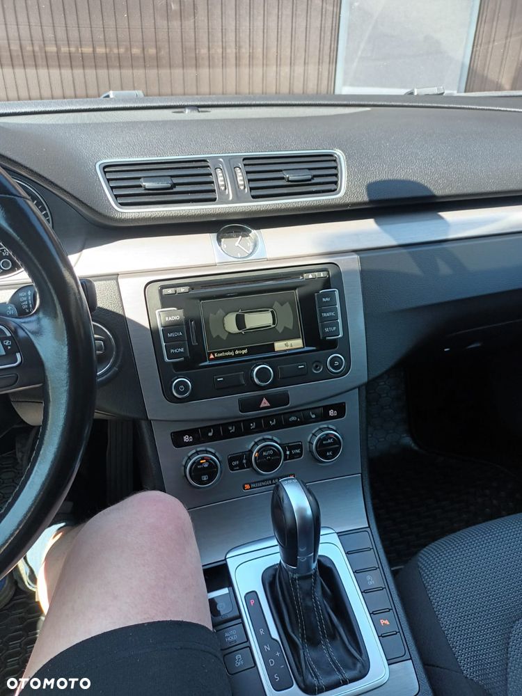 Volkswagen Passat 2.0 TDI Highline DSG - 13