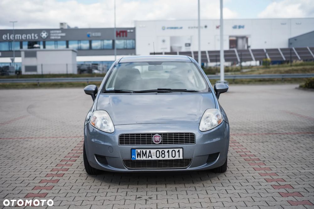 Fiat Grande Punto Actual 1.4 8V Estiva Blue&Me - 2