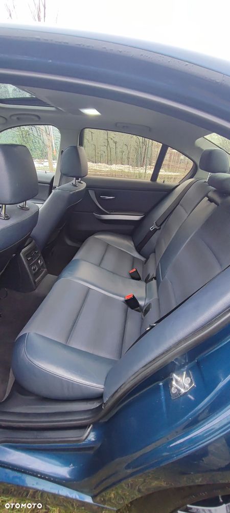 BMW Seria 3 320d - 10