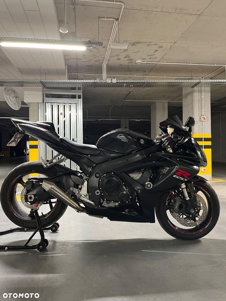 Suzuki GSX-R - 4
