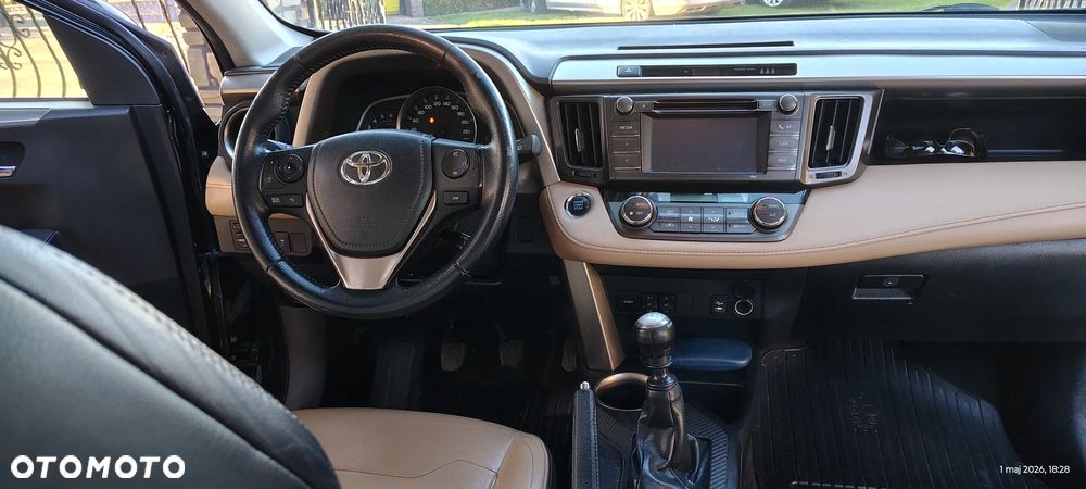 Toyota RAV4 - 9