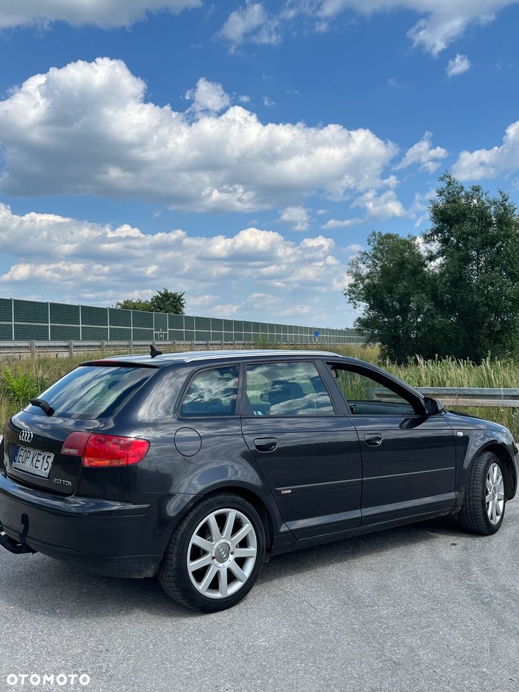 Audi A3 Sportback 2.0 TDI DPF Ambiente - 5