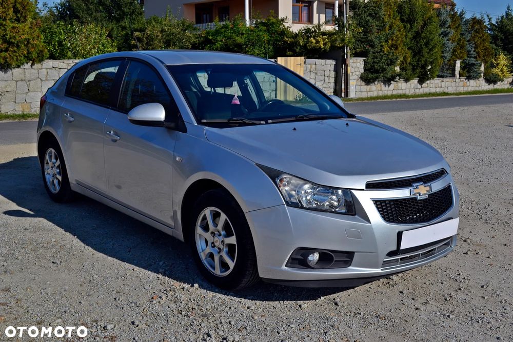 Chevrolet Cruze 1.7 LT