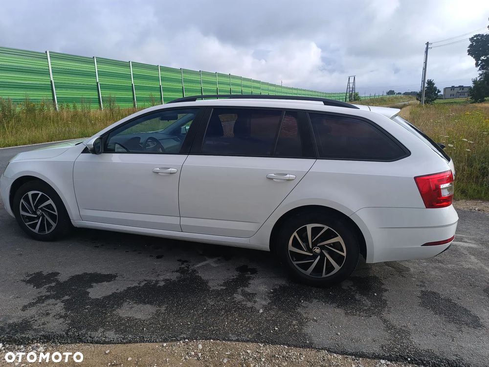 Skoda Octavia 1.6 TDI Ambition - 8