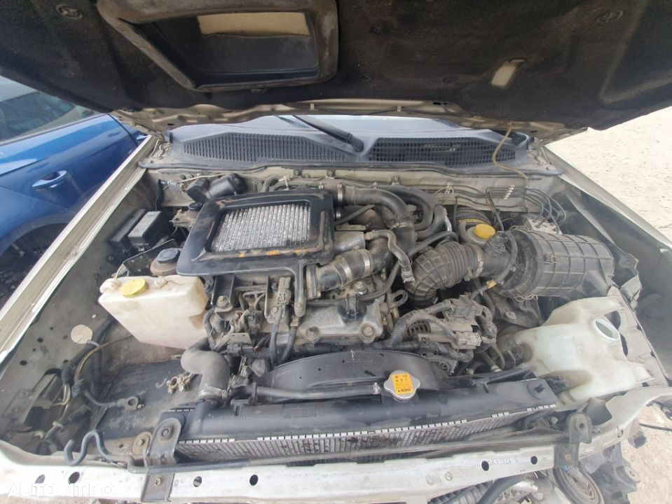 Mocheta portbagaj rulou bloc lumini maneta semnalizare Nissan Terrano 2 motor 3.0di dezmembrez - 7