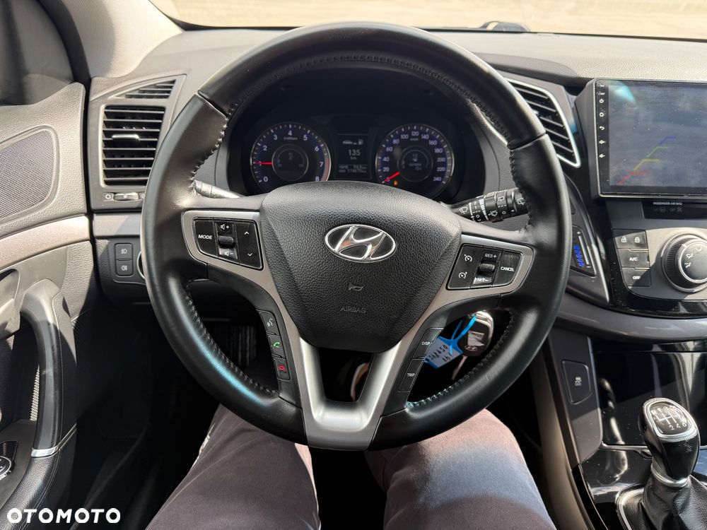 Hyundai i40 i40cw 1.6 Fifa World Cup Edition - 24