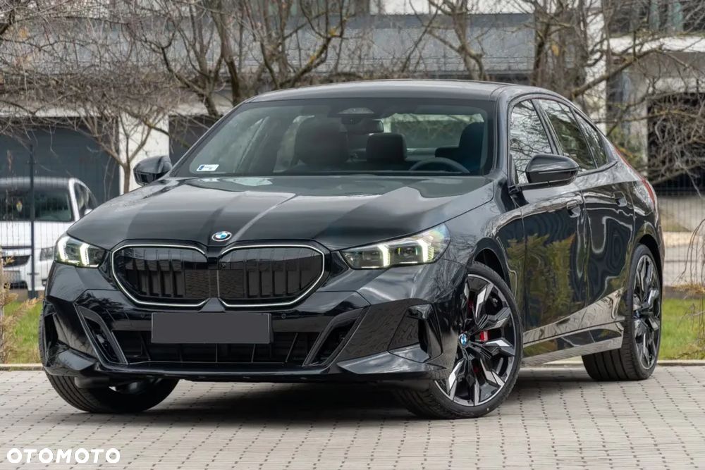 BMW Seria 5 520i mHEV M Sport - 3