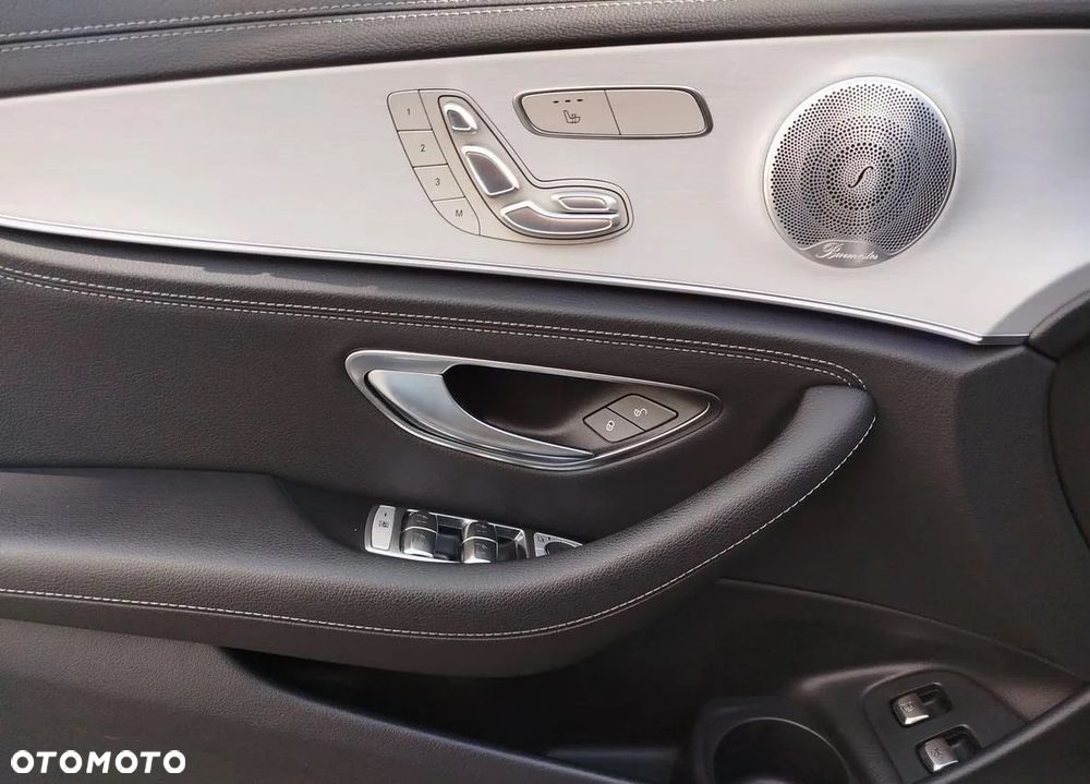Mercedes-Benz Klasa E 300 9G-TRONIC AMG Line - 10