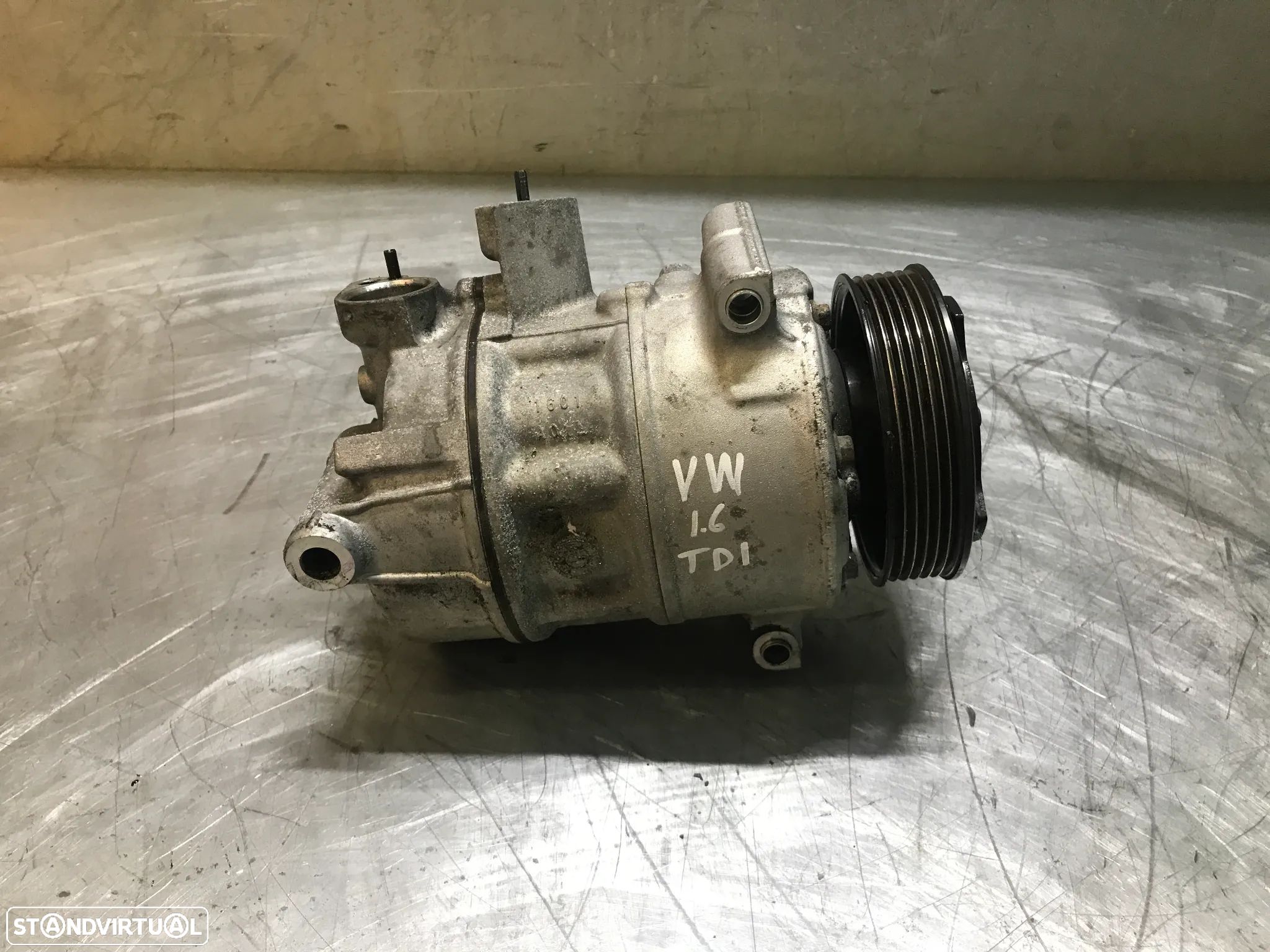 COMPRESSOR AC VOLKSWAGEN GOLF VI / AUDI / SEAT 1.6TDI 1K0820808B PXE16 - 1