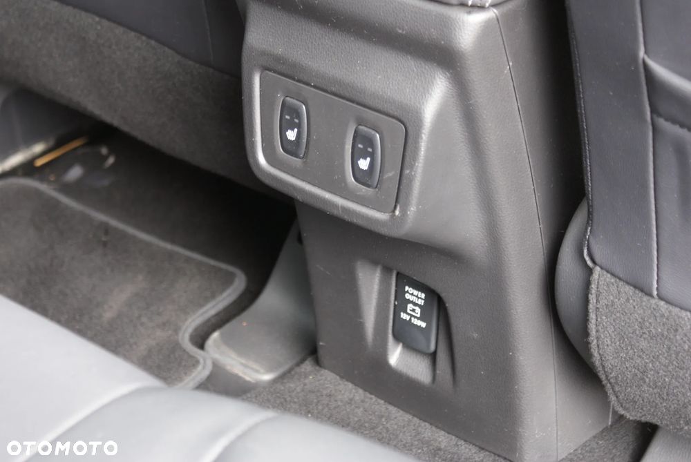 Mitsubishi Eclipse Cross 4WD Top - 25