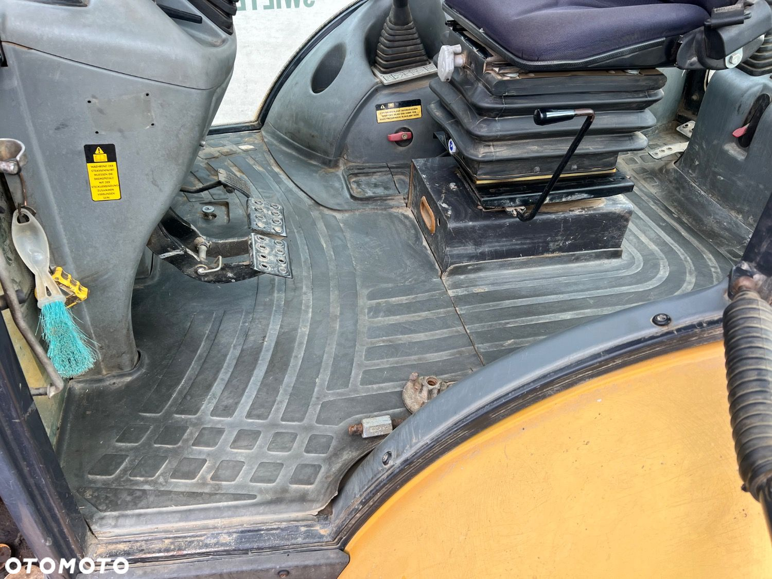 Komatsu Wb975 4X4 - 10