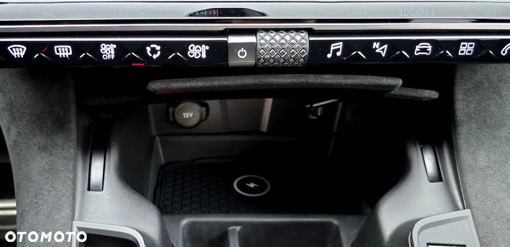 DS Automobiles DS 7 Crossback 1.6 E-Tense Performance Line + - 21