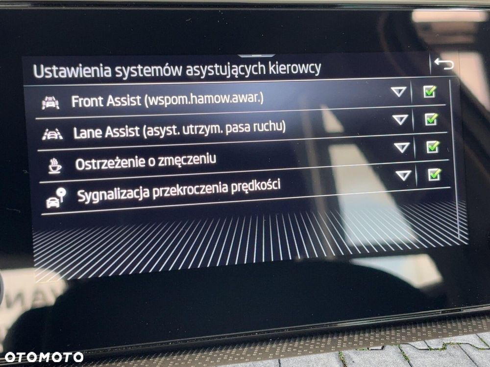 Skoda Scala 1.0 TSI Selection DSG - 32
