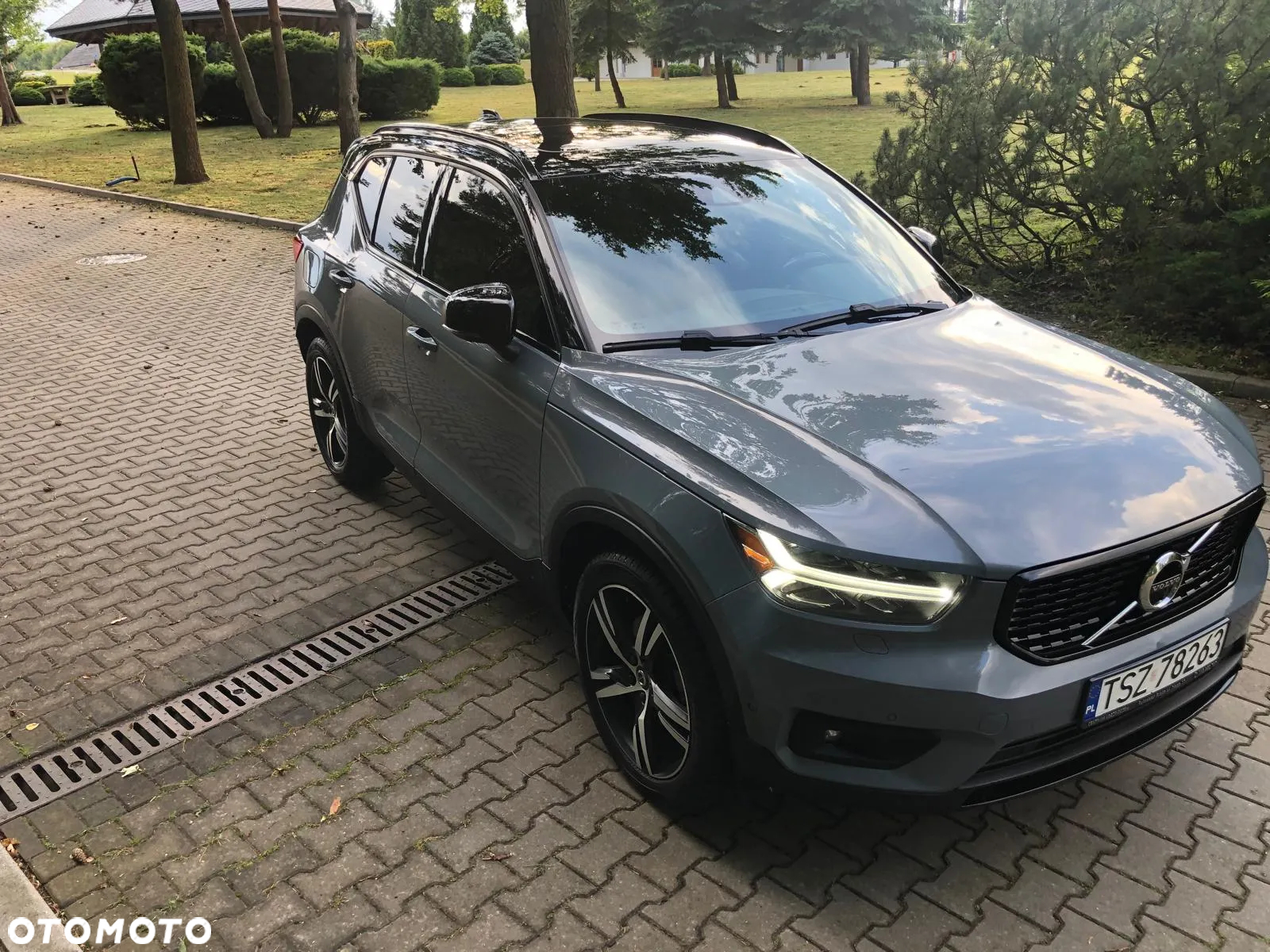 Volvo XC 40 T5 AWD R-Design - 2