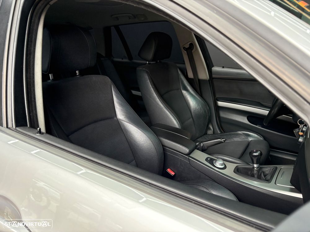 BMW 320 d Touring - 56