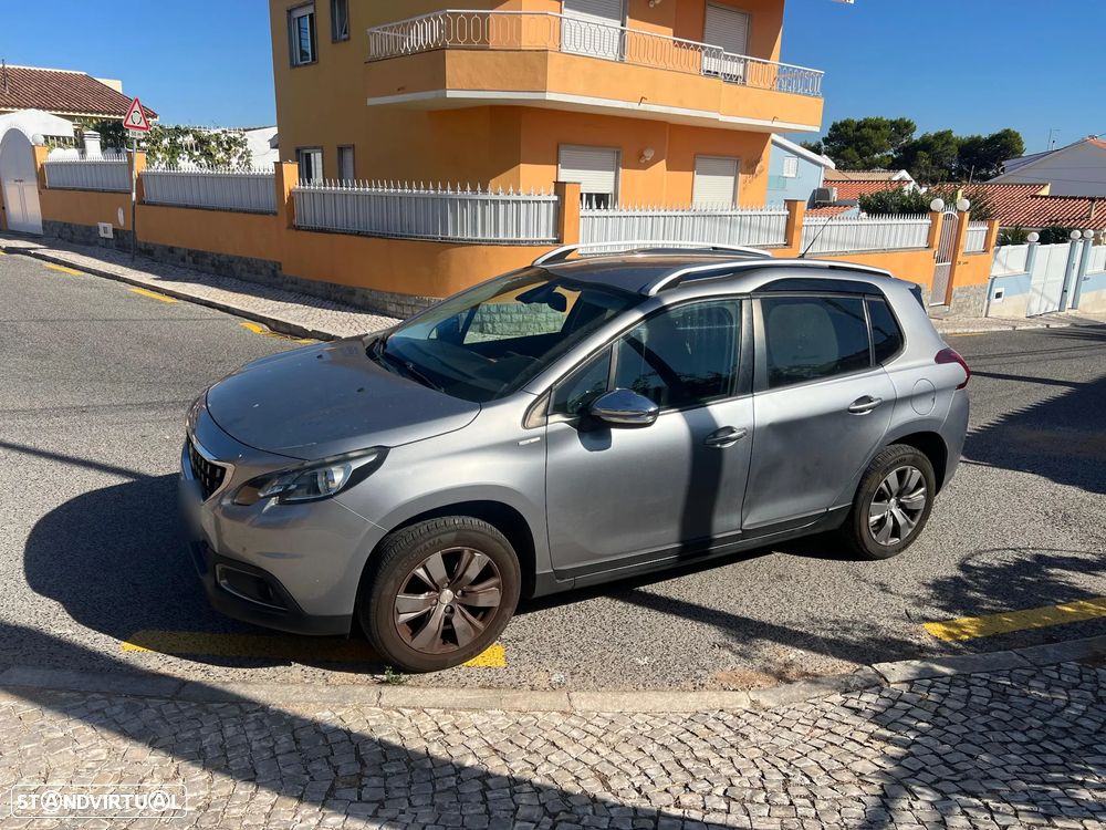 Peugeot 2008 1.2 PureTech Style - 3