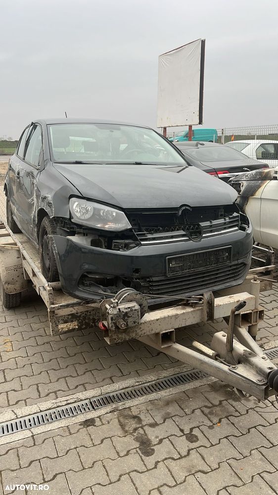 Dezmembram Volkswagen Polo 1.0 benzina din 2016 - 1