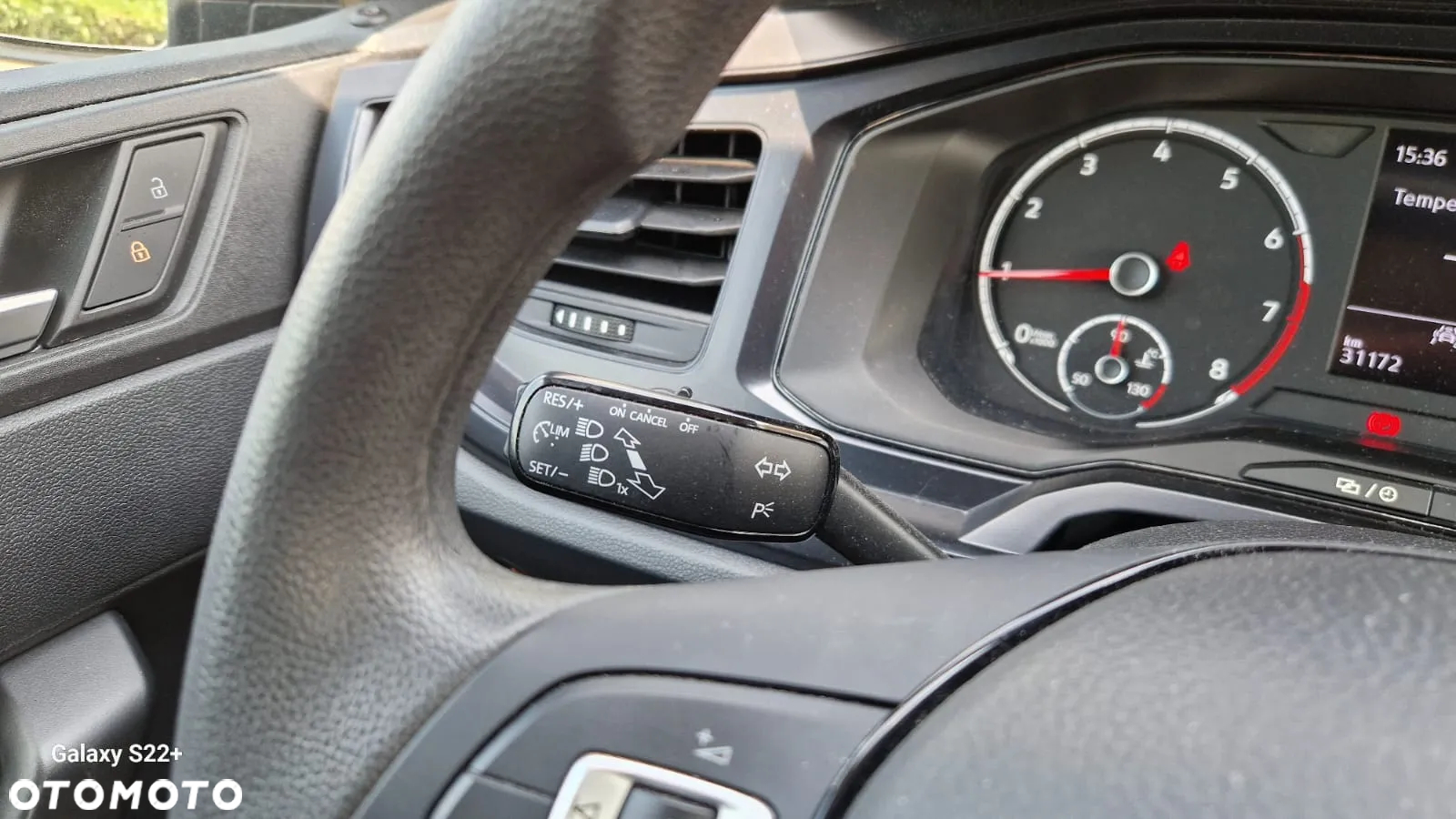 Volkswagen Polo 1.0 Comfortline - 12