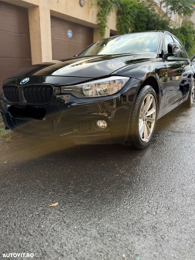 BMW Seria 3 320i xDrive Aut. - 2