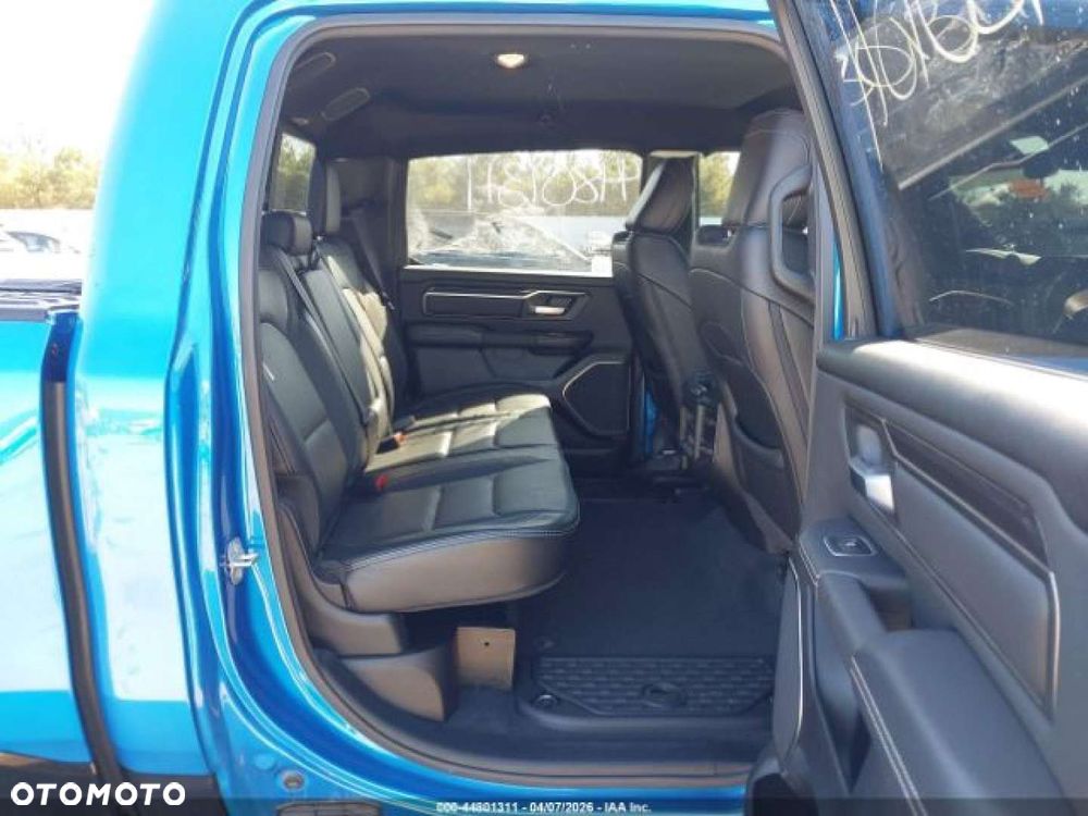 RAM 1500 - 8