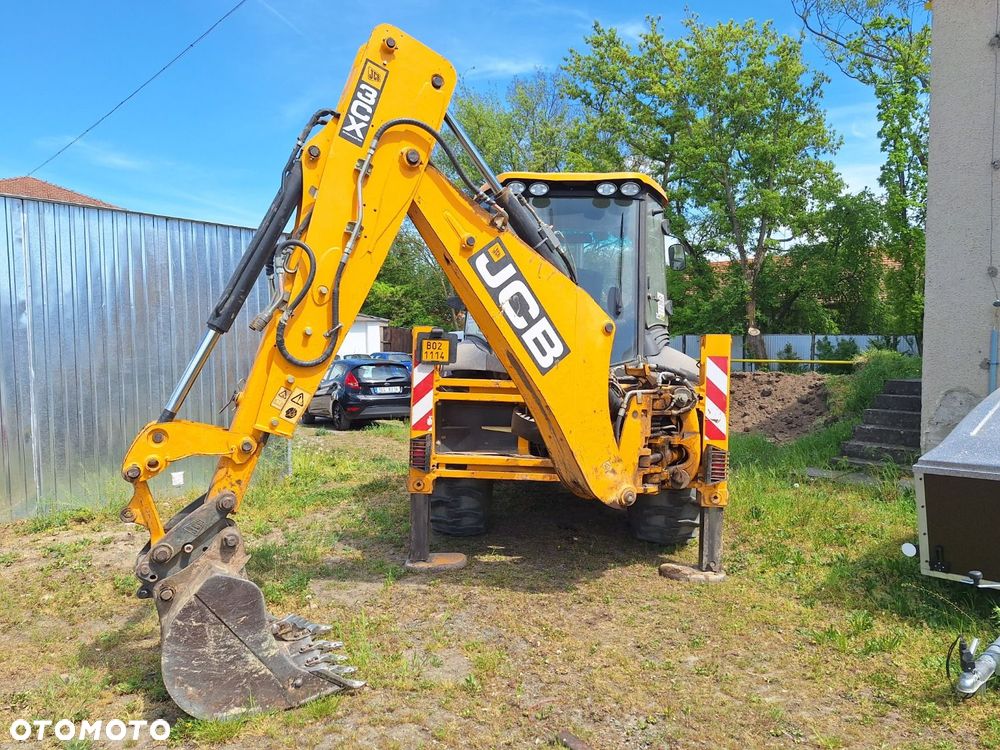 JCB 3Cx 4X4 - 6