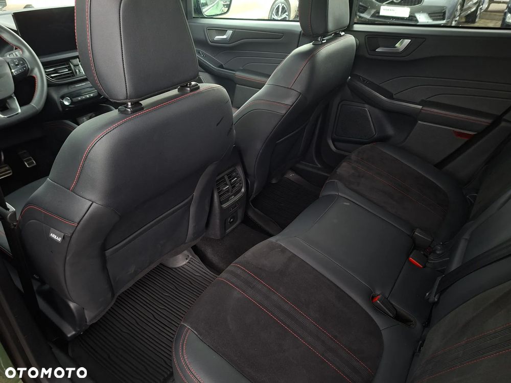 Ford Kuga - 11