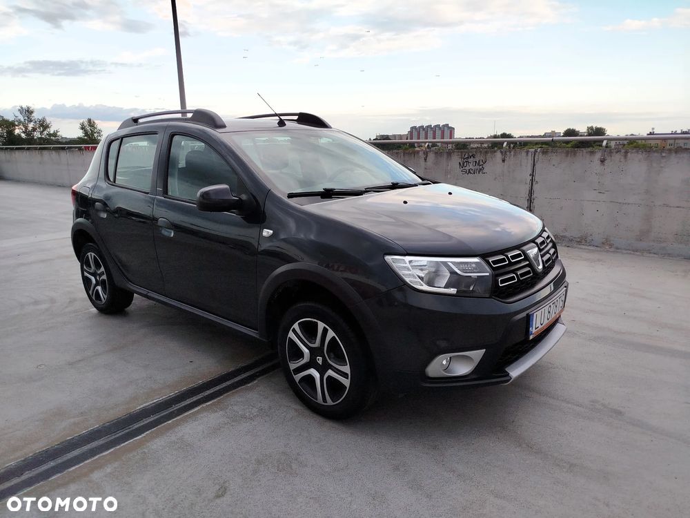 Dacia Sandero Stepway TCe 90 (S&S) Celebration - 2
