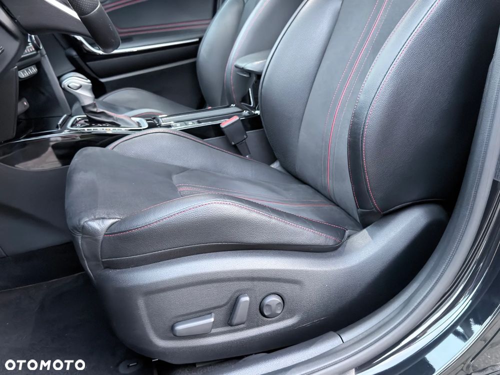 Kia ProCeed 1.6 T-GDI GT DCT - 13