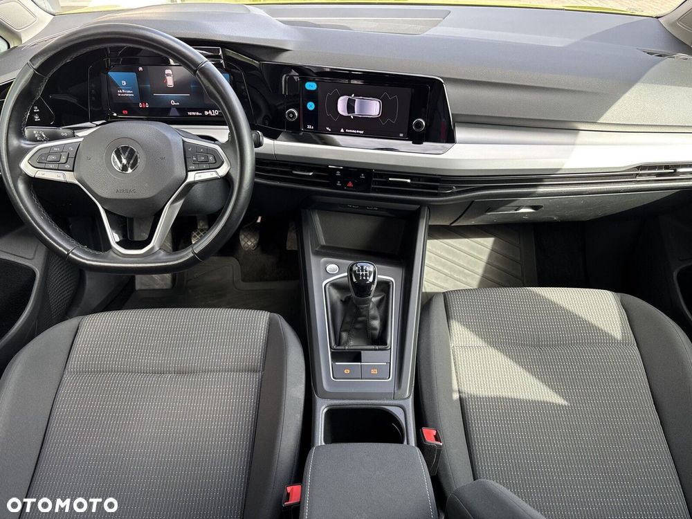 Volkswagen Golf - 10