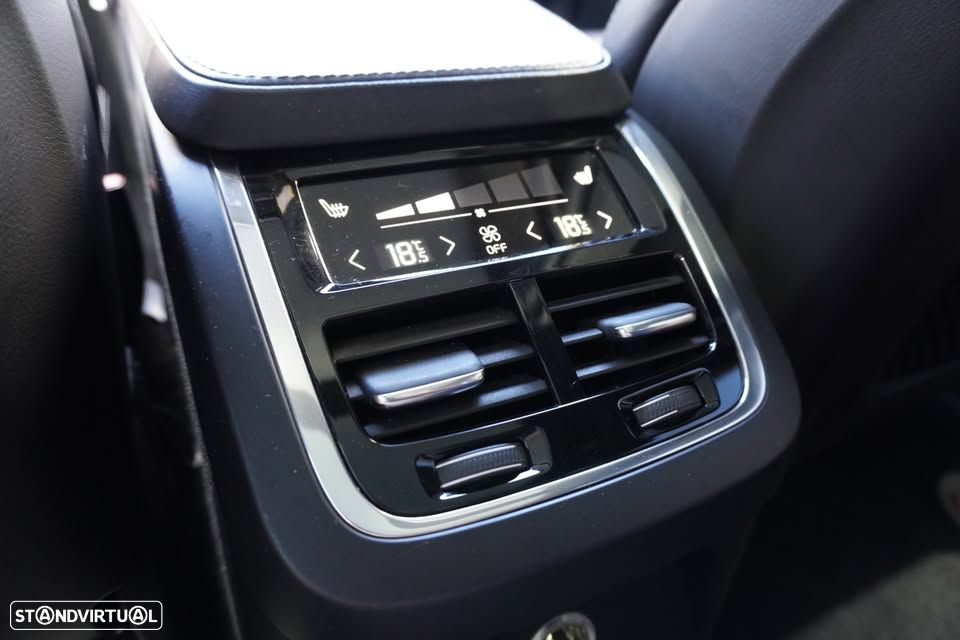 Volvo XC 90 2.0 T8 PHEV Inscription AWD - 13