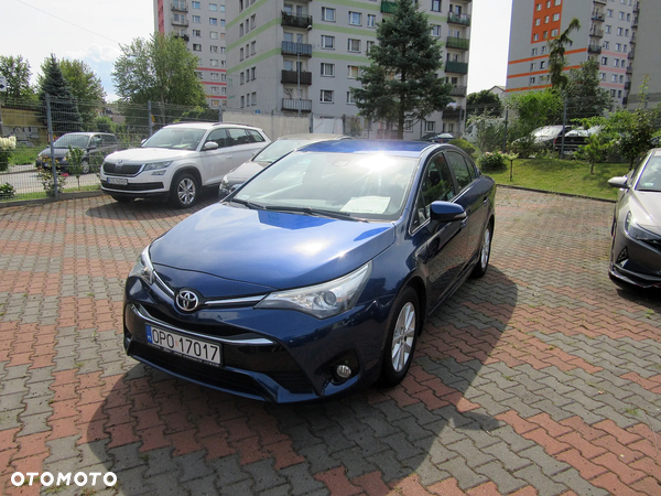 Toyota Avensis 1.6 Premium