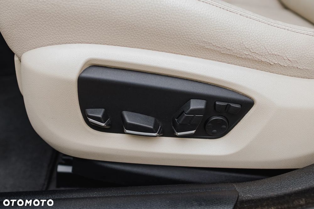 BMW Seria 5 - 25