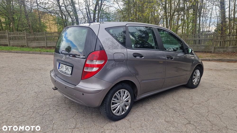 Mercedes-Benz Klasa A 150 BlueEFFICIENCY Elegance - 4