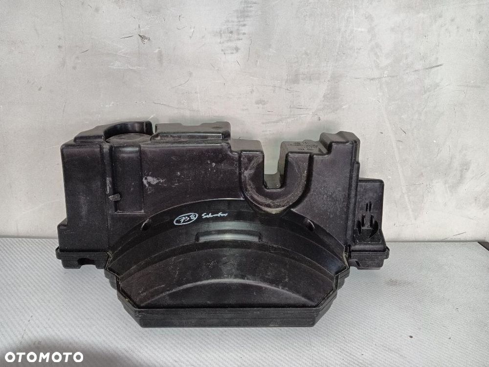 SUBWOOFER AUDI A4 B9 8W9035382 - 2