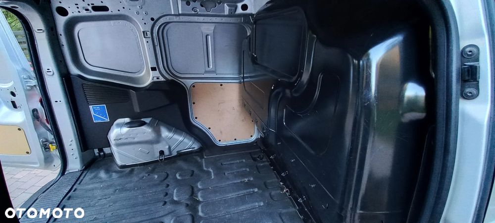 Ford TRANSIT COURIER - 10