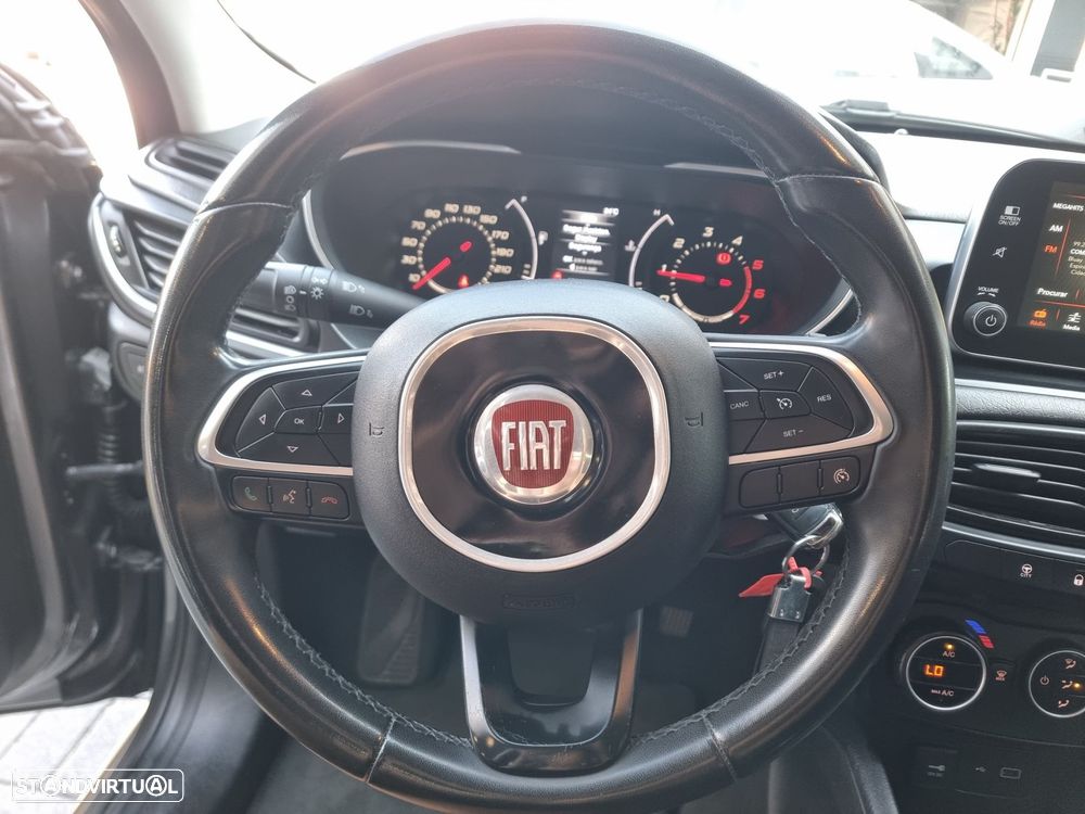Fiat Tipo Station Wagon 1.3 M-Jet Lounge - 13