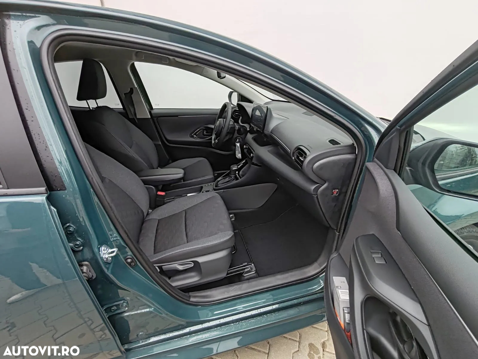 Toyota Yaris - 6