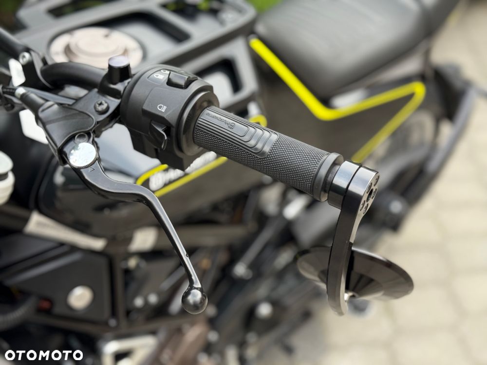 Husqvarna Svartpilen - 29