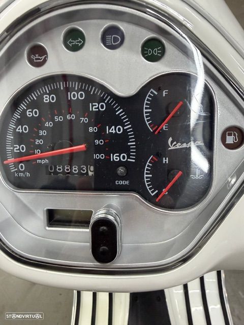 Piaggio Vespa GTS 125 Super i.e. - 5