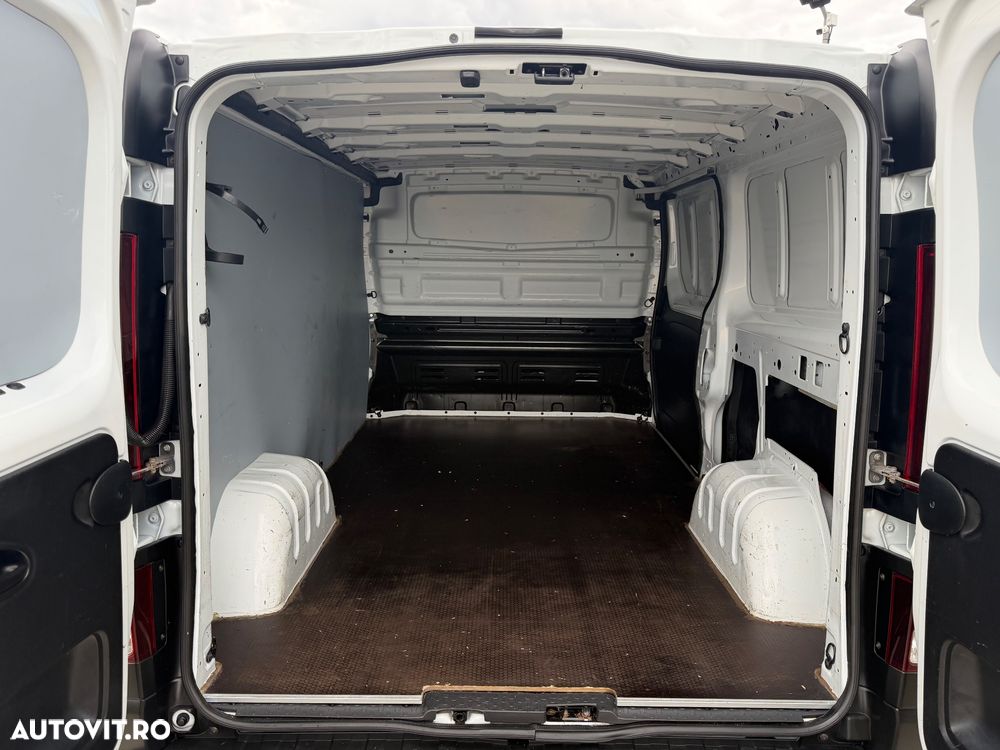Renault Trafic 2.0 Blue dCi 146 Furgon Cabina Dubla L2H1 Authentique - 12