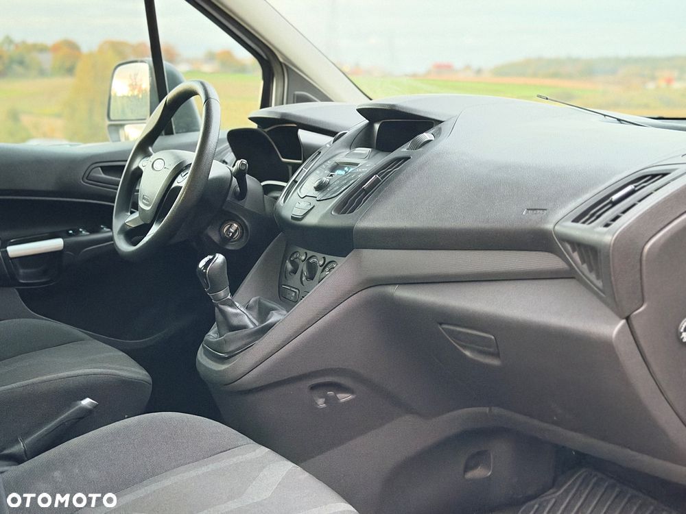 Ford Transit Connect - 22